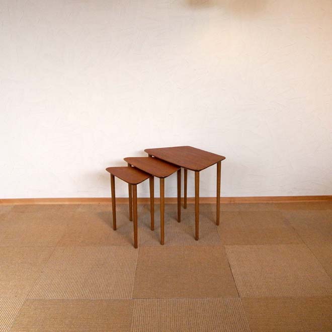 Kurt Ostrvig/クート・オステヴィグ　チーク　ネストテーブル 北欧ビンテージ家具 メイン画像