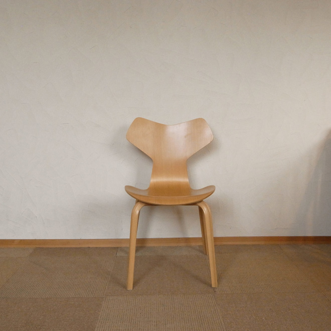 Arne Jacobsen / アルネ・ヤコブセン　 グランプリチェア 3130 メイン画像