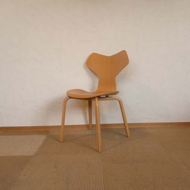 Arne Jacobsen / アルネ・ヤコブセン フリッツ・ハンセン 3130 グランプリチェア【ビーチ】 北欧ビンテージ家具 メイン画像