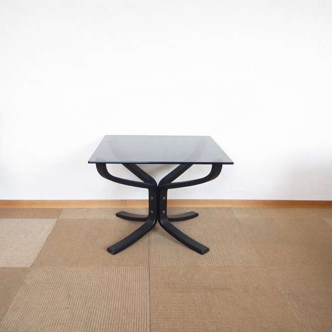 シグード・レッセル Falcon コーヒーテーブル| 北欧ビンテージ家具