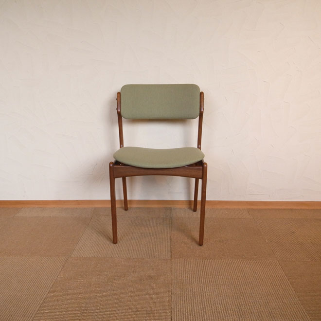 Erik Buch/エリック・バック　ダイニングチェア　【チーク】　 北欧ビンテージ家具 メイン画像