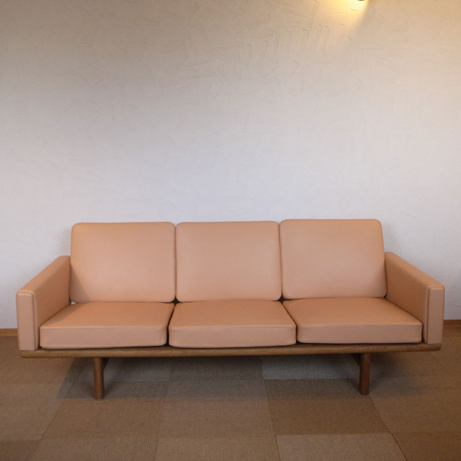 Hans J.Wegner / ハンス・J・ウェグナー GETAMA GE236 3シーター 北欧ビンテージ家具 メイン画像