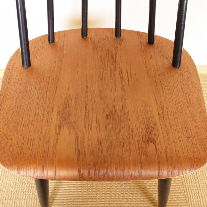 イルマリ・タピオヴァーラのファネットチェア | 北欧家具の