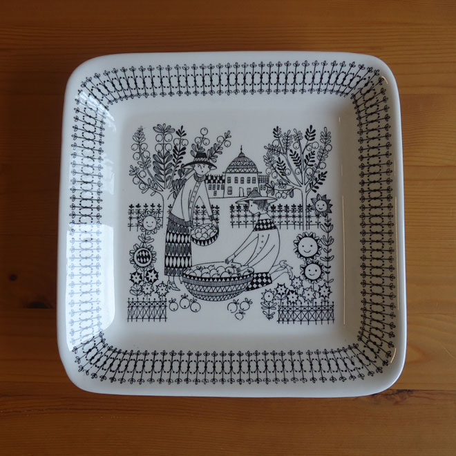 Raija Uosikkinen / ライヤ・ウオシッキネン ARABIA エミリア スクエアプレート サブ画像3