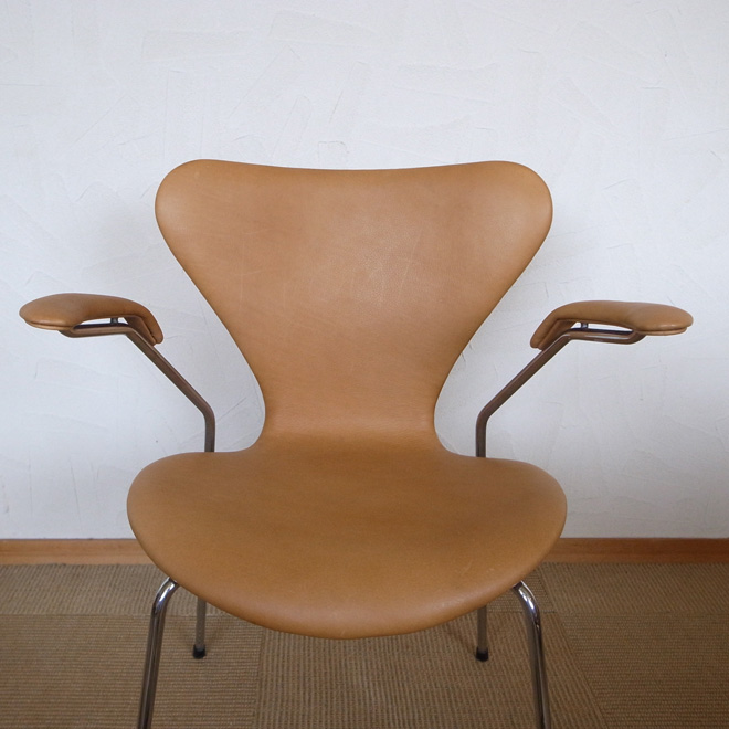 アルネ・ヤコブセン フリッツ・ハンセン 3207 セブンチェア レザー