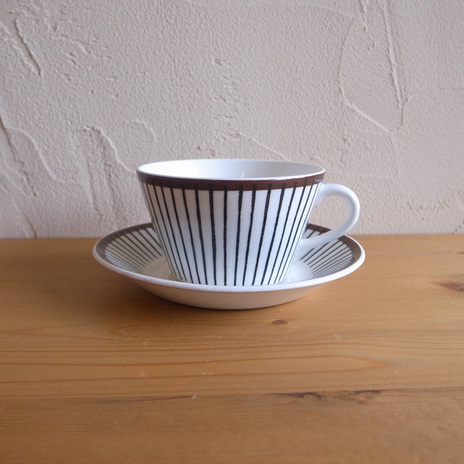 Stig Lindberg / スティッグ・リンドベリ グスタフスベリ Spisa Ribb / スピサリブ ティーカップ＆ソーサー メイン画像