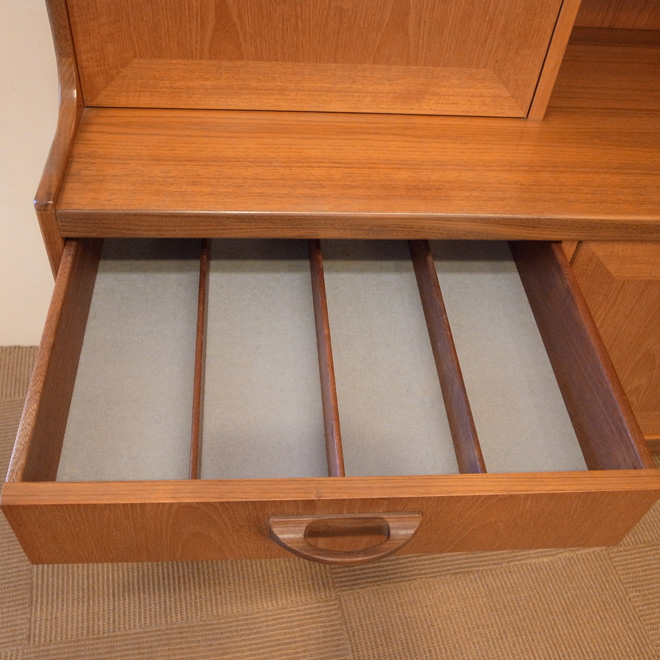 E.GOMME G-PLAN　キャビネット付サイドボード 北欧ビンテージ家具 サブ画像4