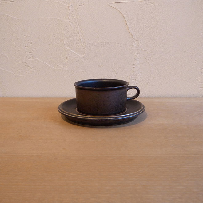 Ulla Procope / ウラ・プロコッペ ARABIA Ruska / ルスカ ティーカップ＆ソーサー メイン画像